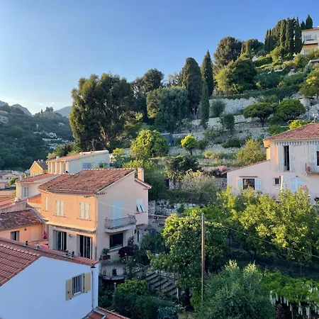 De Charme Proche Gare アパート *