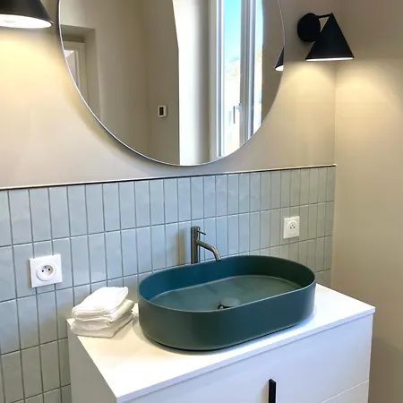 De Charme Proche Gare מנטון